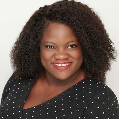 Lesa-Kaye Holthamsized